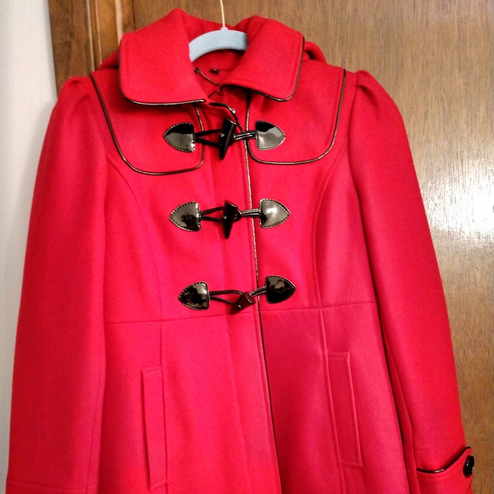 Guess red coat